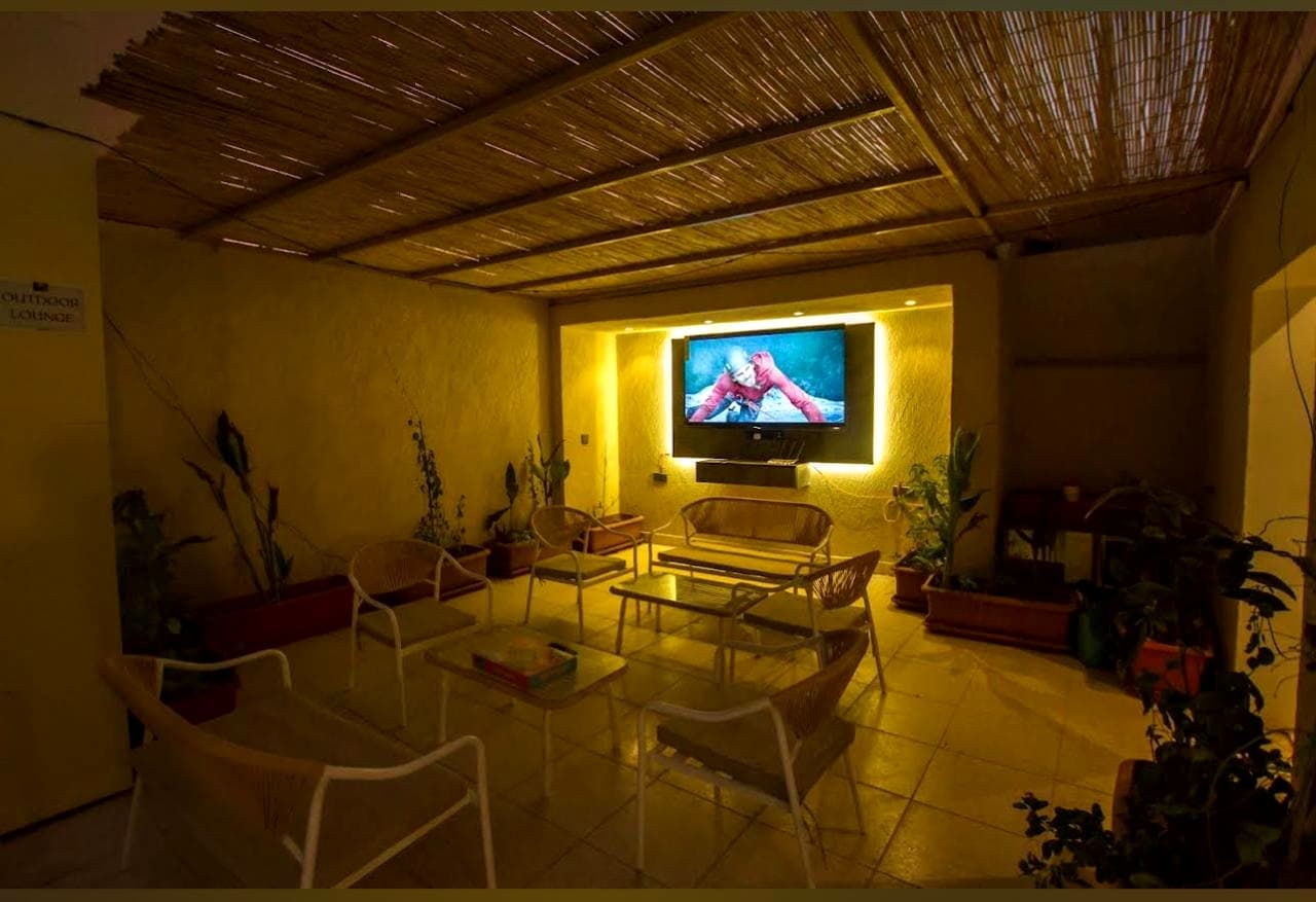 Outdoor Lounge